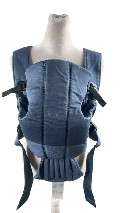 Shop BabyBjorn Baby Carrier Mini, Vintage Indigo Woven at GoodBuy Gear