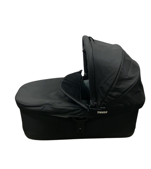 Shop Thule Urban Glide 2 Bassinet, 2021 at GoodBuy Gear