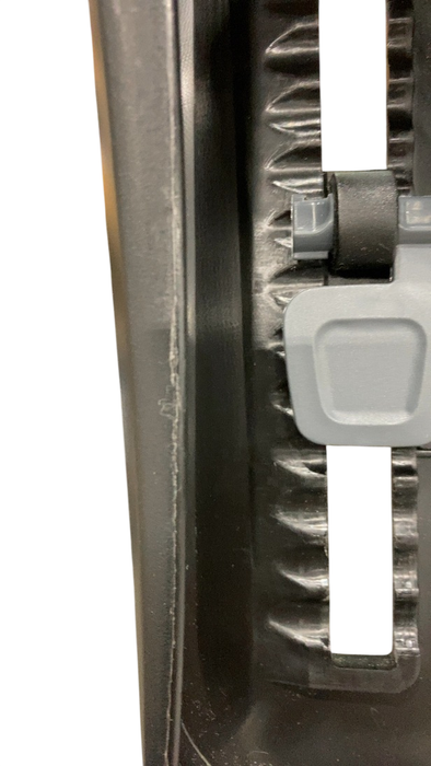 Shop Thule Yepp 2 Maxi, Frame Mount, Midnight Black at GoodBuy Gear