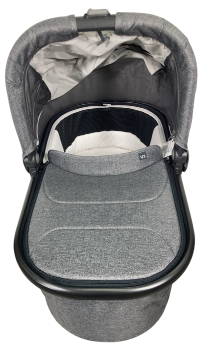 Shop UPPAbaby Bassinet V3, Greyson (Charcoal Mélange) at GoodBuy Gear