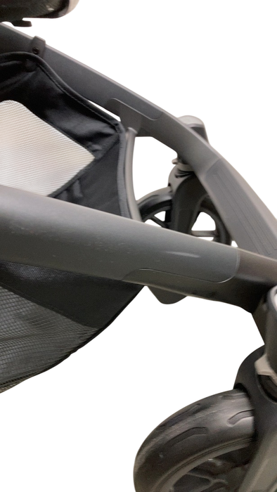 Shop UPPAbaby VISTA V2 Stroller, 2024, Greyson (Charcoal Melange) at GoodBuy Gear