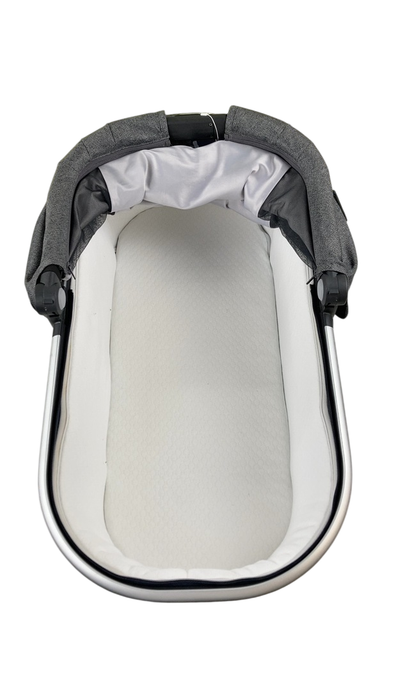 Shop UPPAbaby V2 Bassinet, Jordan (Charcoal Melange) at GoodBuy Gear