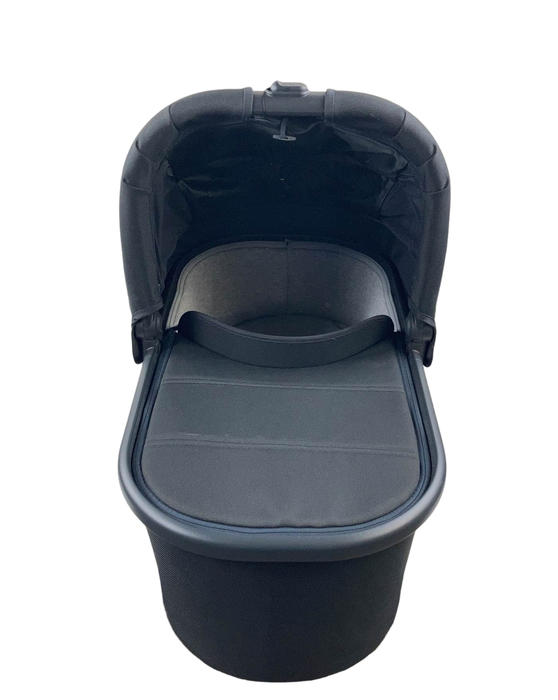Shop UPPAbaby V2 Bassinet, Jake (Charcoal) at GoodBuy Gear