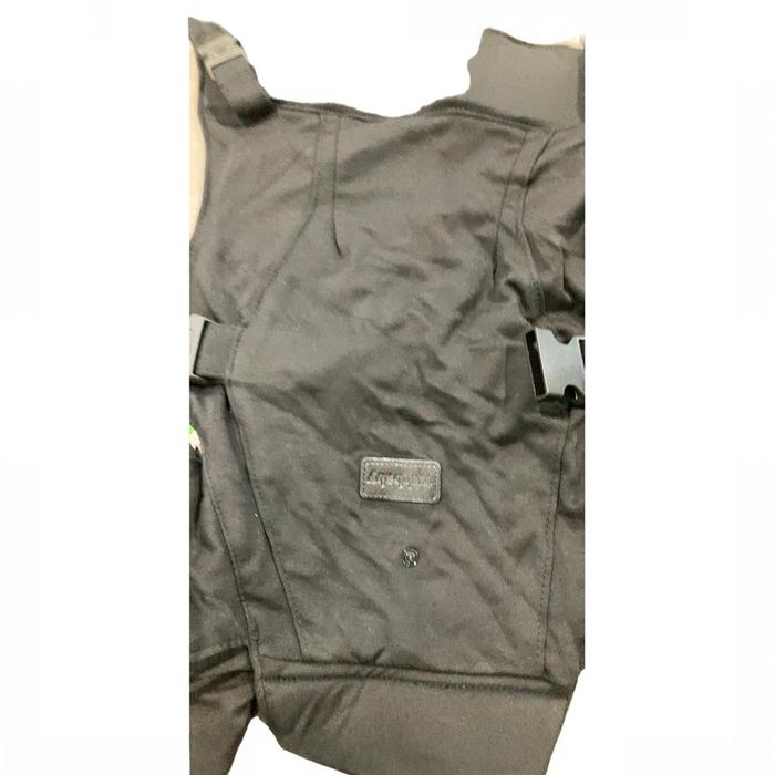 Shop TushBaby The Snug Attachment, Black at GoodBuy Gear