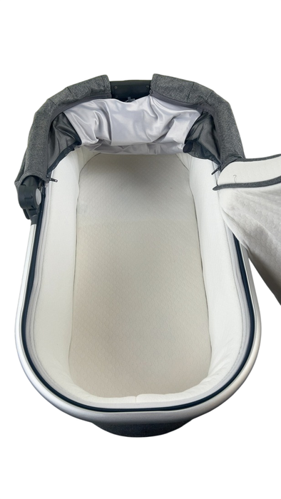 Shop UPPAbaby VISTA V2 Stroller, 2019, Jordan (Charcoal Melange) at GoodBuy Gear