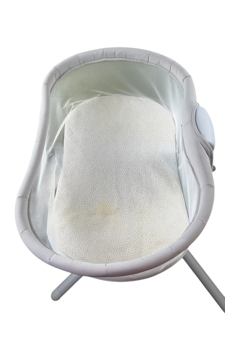 Shop Halo Bassinest Swivel Sleeper 3.0, Grey at GoodBuy Gear