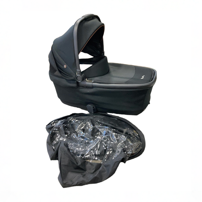 Shop Silver Cross Reef 2 Bassinet, Espresso at GoodBuy Gear