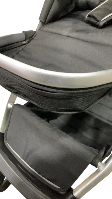 Shop Mockingbird Single to Double 2.0 Stroller, 2023, Black, Silver With Penny Leather, Windowpane at GoodBuy Gear