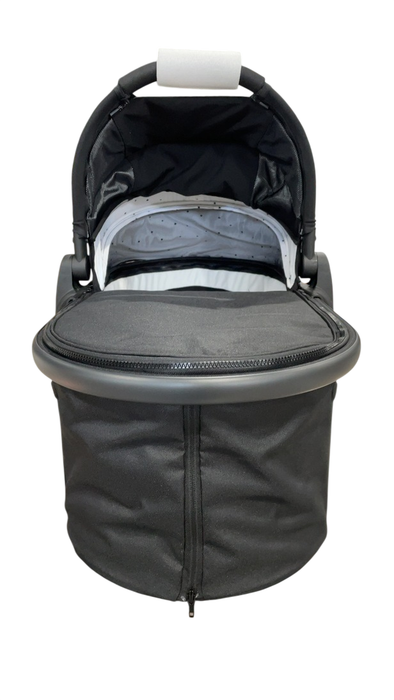 Shop Mockingbird Bassinet, 2026+, Black at GoodBuy Gear