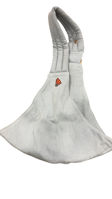 Shop Mabē The Monarch Toddler Sling, Dream Wash Denim at GoodBuy Gear