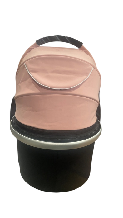 Shop Mockingbird Bassinet, Bloom, Pre-2026 at GoodBuy Gear
