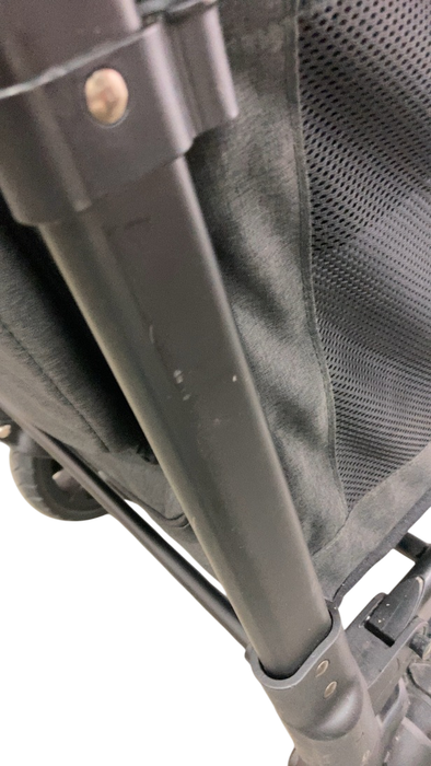 Shop Wonderfold W4 Luxe Quad Stroller Wagon, 2021, Volcanic Black at GoodBuy Gear