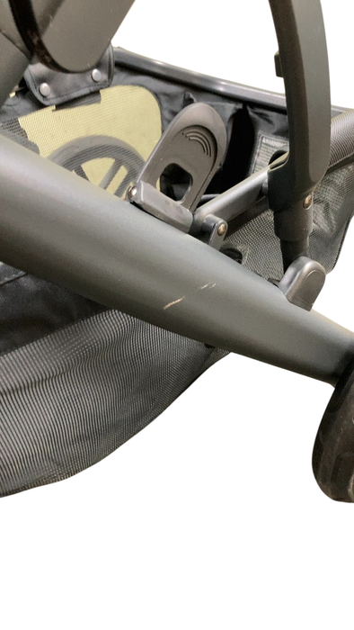 Shop UPPAbaby VISTA V2 Stroller, 2023, Gwen (Green Melange) at GoodBuy Gear