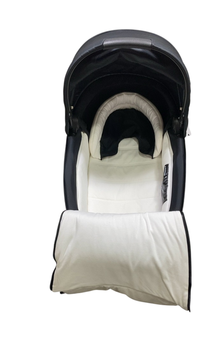 Shop Cybex MIOS LUX Carry Cot, Onyx Black at GoodBuy Gear
