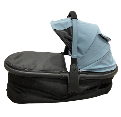 Shop Mockingbird Bassinet, 2026+, Stone Blue at GoodBuy Gear