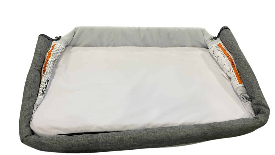 Shop Simmons Kids Dream Bedside Bassinet, Grey Tweed at GoodBuy Gear