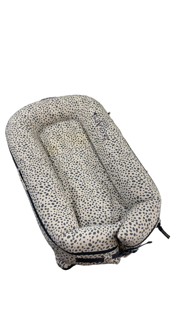 ドッカトット　DOCKATOT DockATot Deluxe + Dock | Bitsy Boxes