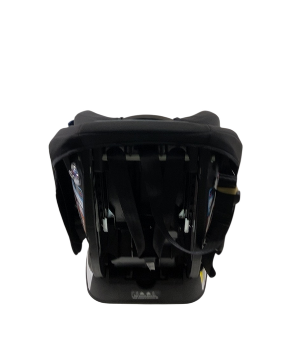 Shop Graco TrioGrow SnugLock 3-in-1 Car Seat, 2023, Leland at GoodBuy Gear