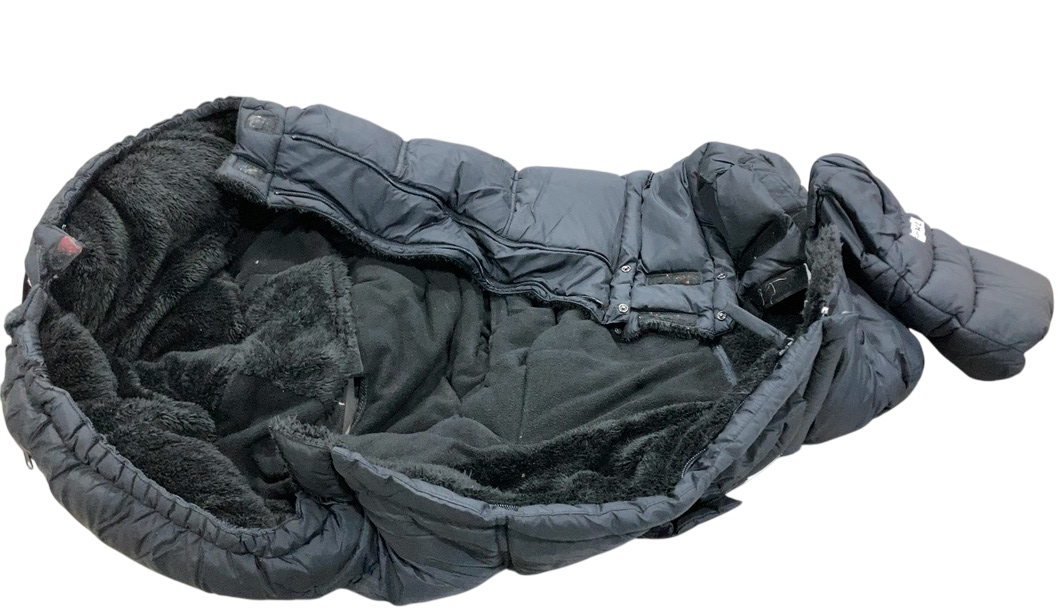 Shop 7 A.M. Enfant Blanket 212 Evolution, Black Plush at GoodBuy Gear