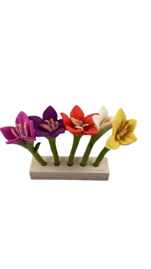 Lovevery Felt Flowers — GoodBuy Gear