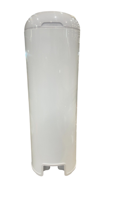 Shop Diaper Genie Platinum Diaper Pail, White at GoodBuy Gear