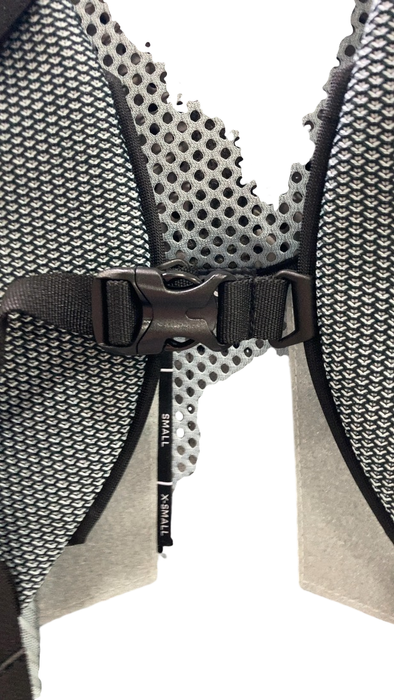 Shop Thule Sapling Child Carrier, Black at GoodBuy Gear