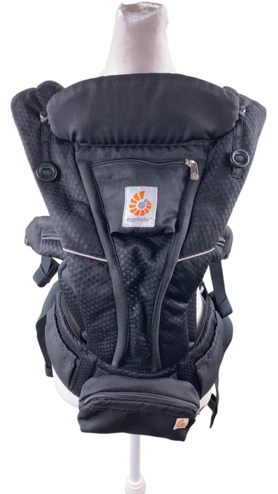 Shop Ergobaby Omni Breeze Baby Carrier, Onyx Back at GoodBuy Gear