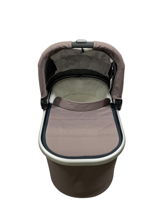 Shop UPPAbaby VISTA V2 Stroller, 2023, Theo (Dark Taupe) at GoodBuy Gear