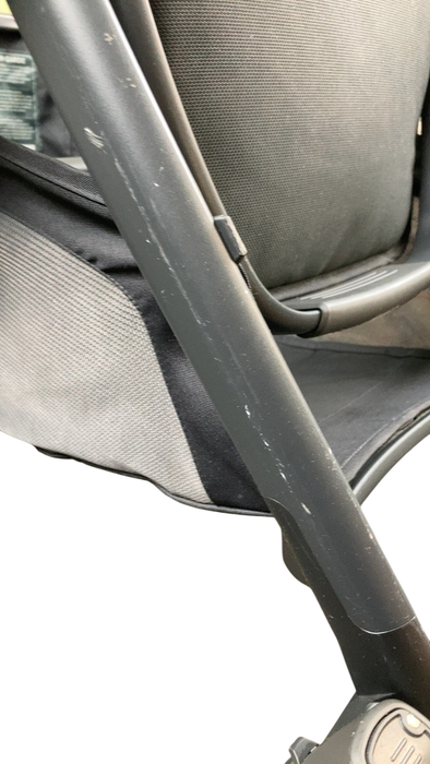 Shop UPPAbaby VISTA V2 Stroller, 2021, Greyson (Charcoal Melange) at GoodBuy Gear