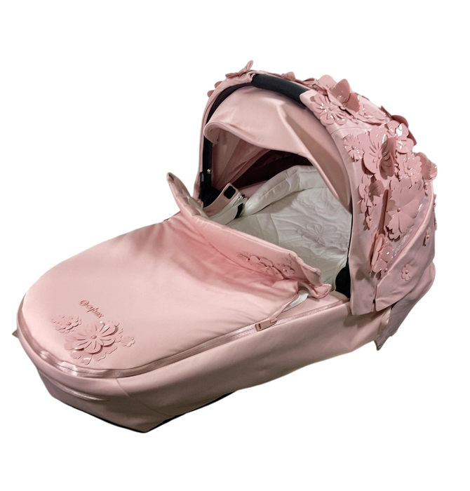 Shop Cybex PRIAM Lux Carry Cot, Pale Blush at GoodBuy Gear