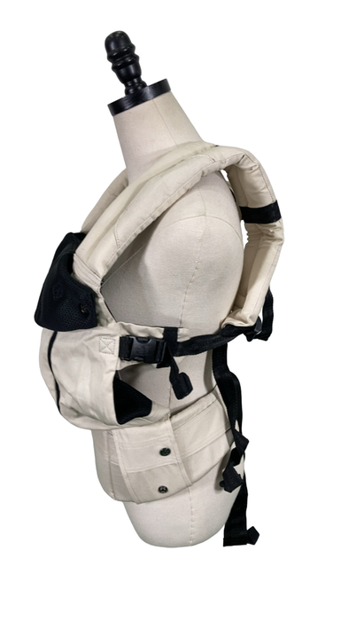 Shop Lillebaby Complete All Seasons Baby Carrier, Moonbeam at GoodBuy Gear