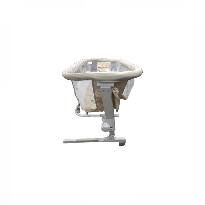 Shop DRAFT - Baby Delight Beside Me Dreamer Bassinet & Bedside Sleeper, Linen Stripe at GoodBuy Gear