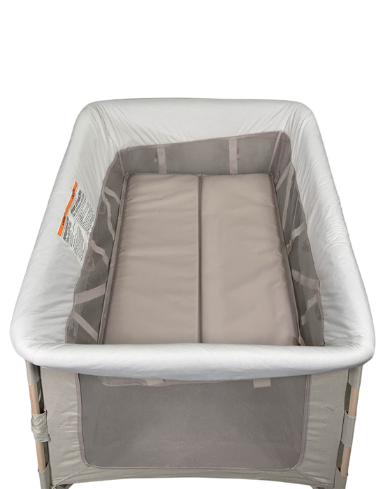 Shop Maxi-Cosi Swift Play Yard, Classic Oat at GoodBuy Gear
