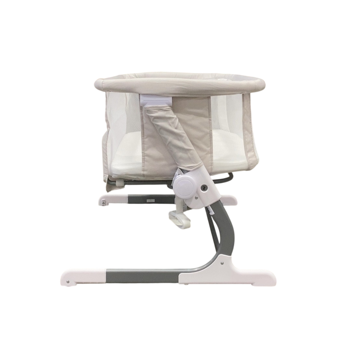 Shop Baby Delight Beside Me Dreamer Bassinet & Bedside Sleeper, Driftwood Grey at GoodBuy Gear