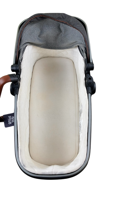 Shop Silver Cross Wave Bassinet Carry Cot, Granite at GoodBuy Gear