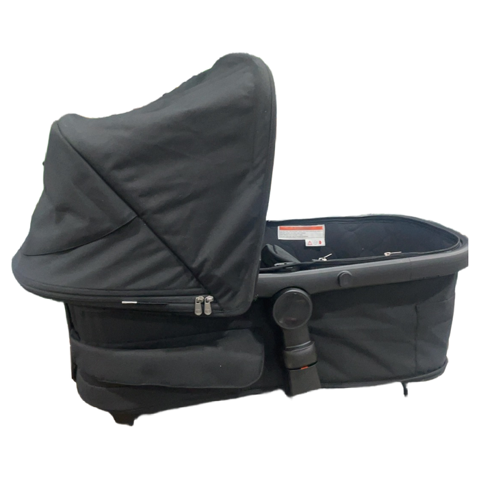 Shop Bugaboo Kangaroo Bassinet, Midnight Black at GoodBuy Gear