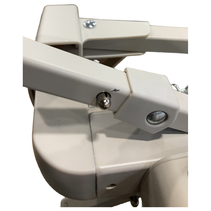 Shop Chicco Close To You 3-in-1 Bedside Bassinet, Oat at GoodBuy Gear