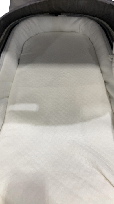Shop UPPAbaby V2 Bassinet, Sierra (Dune Knit) at GoodBuy Gear