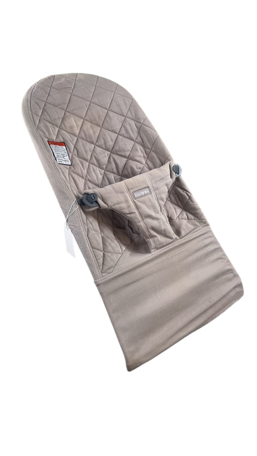 Shop BabyBjorn Bouncer Bliss, Dark Gray Frame, Sand Gray Cotton Classic Quilt at GoodBuy Gear