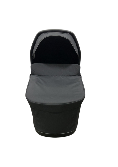 Shop Thule Urban Glide 3/4 Bassinet, Black at GoodBuy Gear