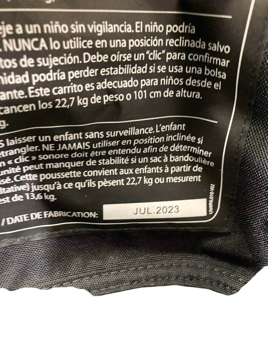 Shop UPPAbaby VISTA V2 Bassinet, 2023, Anthony (White and Grey Chenille) at GoodBuy Gear