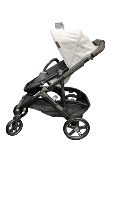 Shop UPPAbaby Vista V3 Stroller, 2025, Savannah (Pearl Gray Jacquard) at GoodBuy Gear