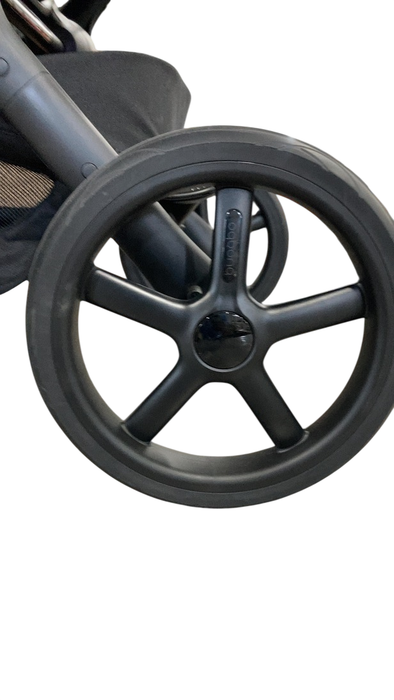 Shop Bugaboo Fox 5 Renew 2-in-1 Stroller, 2025, Black Frame, Misty White/Black at GoodBuy Gear
