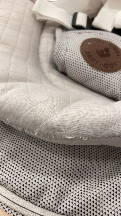 Shop Maxi-Cosi Cassia Swing, Onyx Sand at GoodBuy Gear