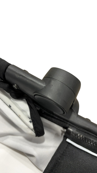 Shop Mockingbird Bassinet, Black, Pre-2026 at GoodBuy Gear