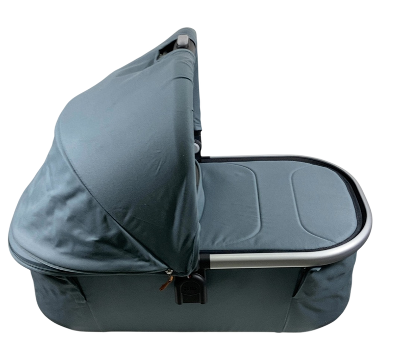Shop UPPAbaby V2 Bassinet, Gregory (Blue Melange) at GoodBuy Gear