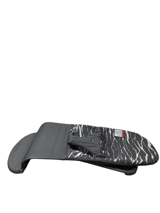 Shop BabyBjorn Bouncer Bliss, Anthracite Cotton Classic Quilt, Light Gray Frame at GoodBuy Gear