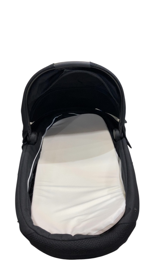 Shop Cybex Cot S Lux, Moon Black at GoodBuy Gear