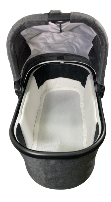 Shop UPPAbaby Bassinet V3, Greyson (Charcoal Mélange) at GoodBuy Gear