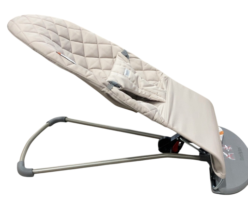 Shop BabyBjorn Bouncer Bliss, Dark Gray Frame, Sand Gray Cotton Classic Quilt at GoodBuy Gear